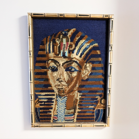 Pharaoh embroidery - Picture 1 of 2